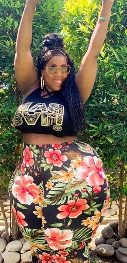 Extremely wide mega booty bbw pear tiffany