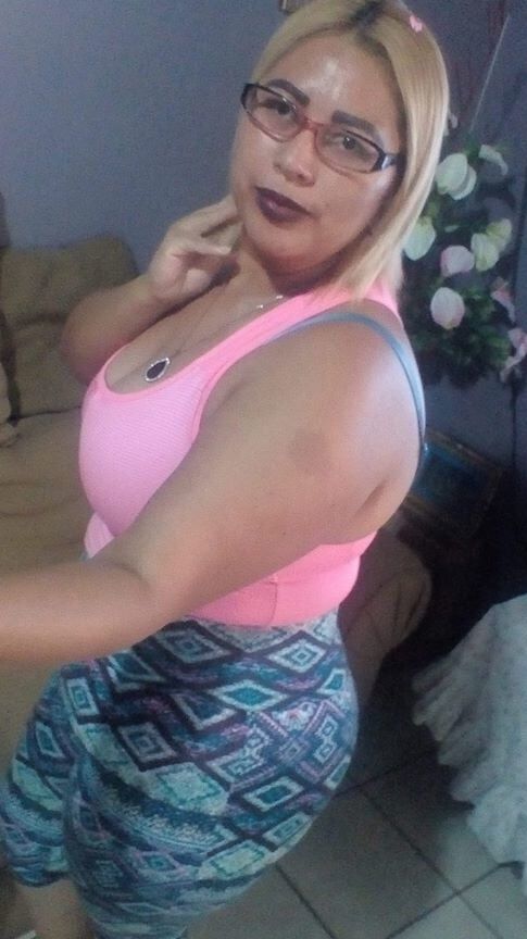 leticia pineda hermosa culona parte