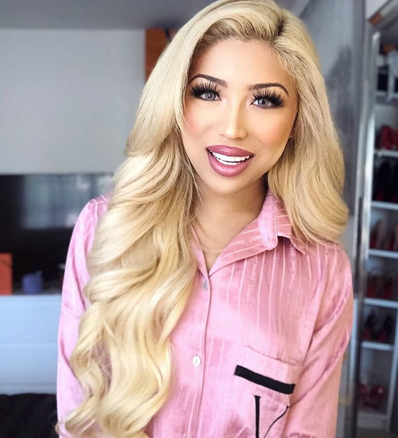 Transgender Elena Genevinne
