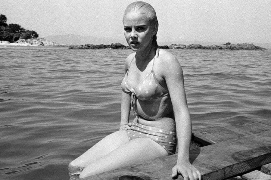 Sue Lyon