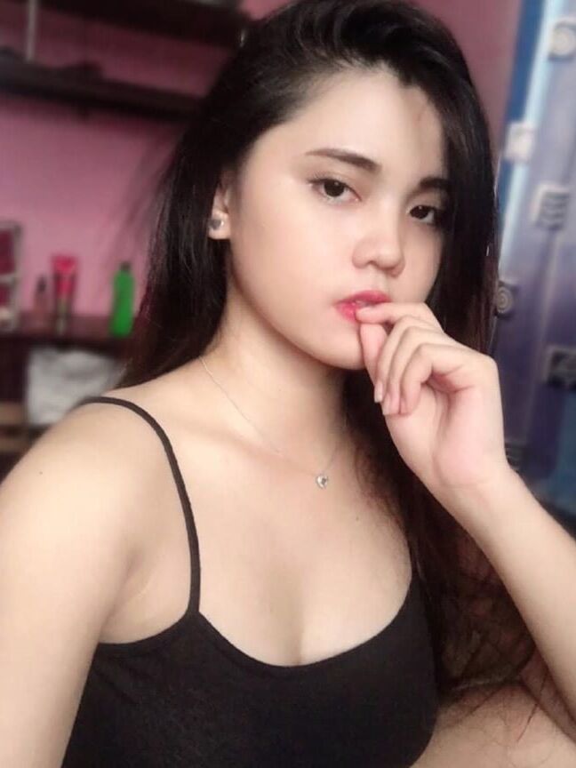 HOW WOULD YOU FUCK JAM THE BIG BREASTED BIG ASS GIRL.?