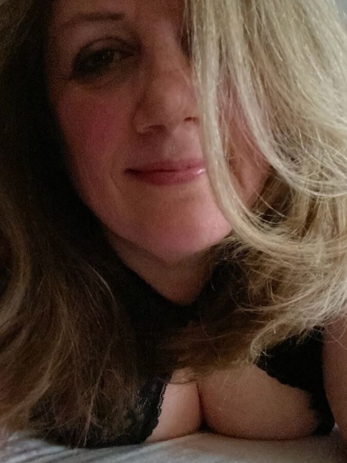Sex Starved Mom