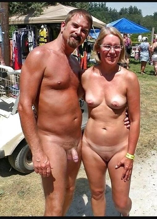 COUPLES NAKED