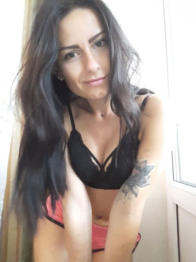 Risky Sluts