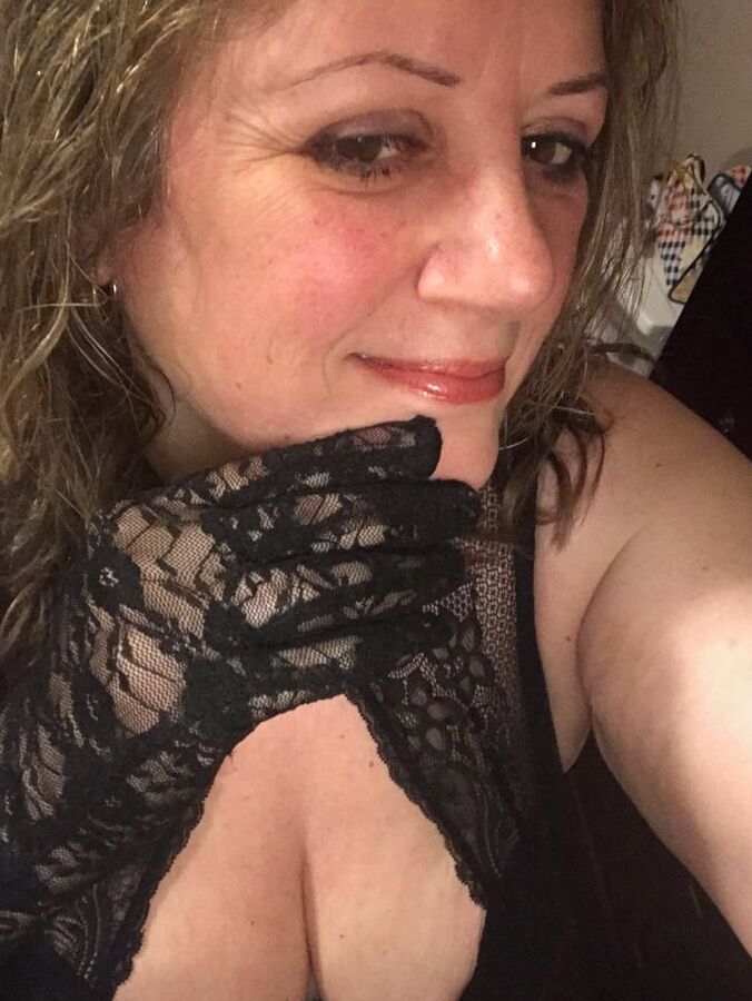 Sex Starved Mom