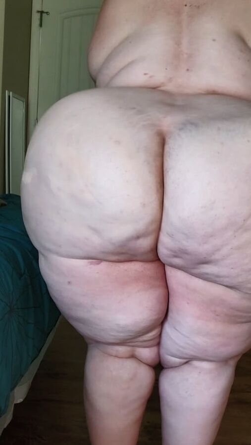 WHITE BBW WORLD PT.
