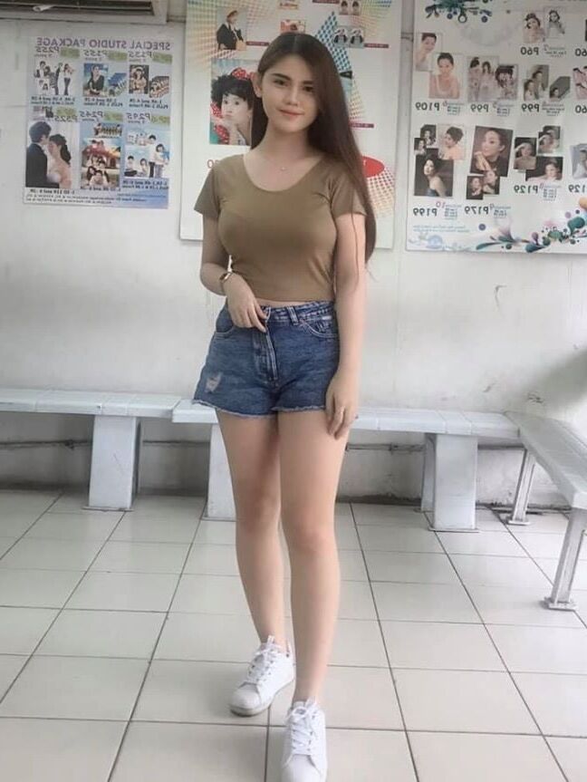 HOW WOULD YOU FUCK JAM THE BIG BREASTED BIG ASS GIRL.?
