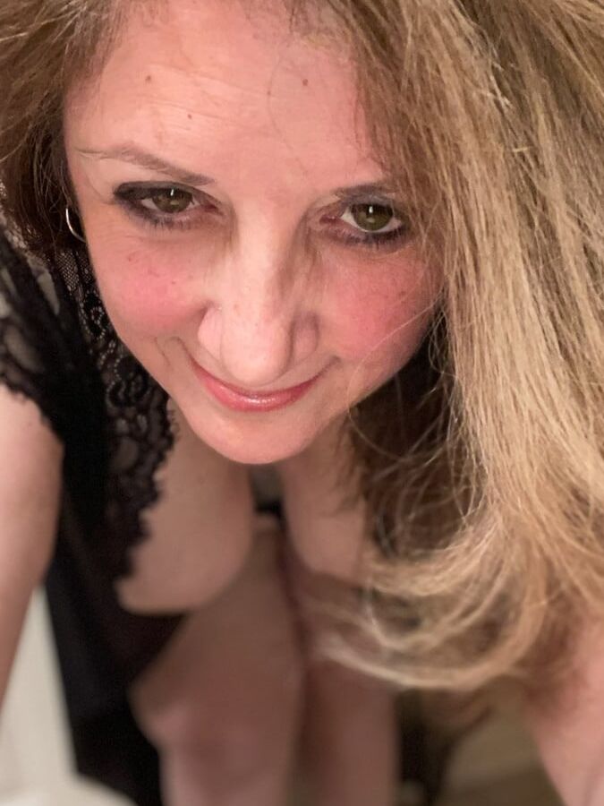 Sex Starved Mom