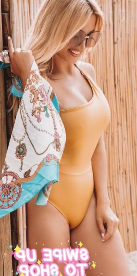 Queen Ntina greek
