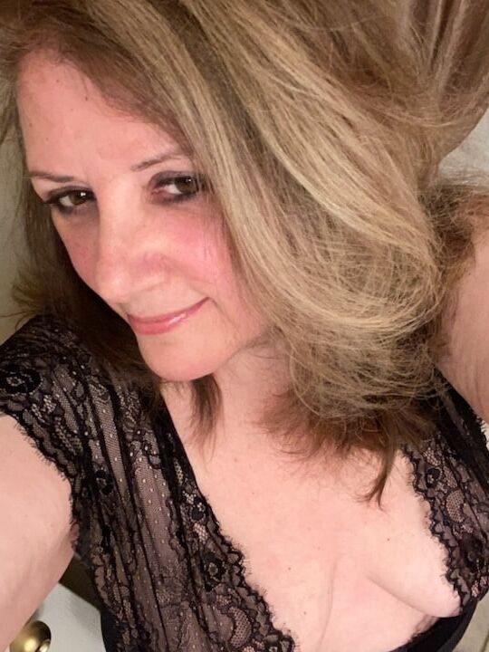 Sex Starved Mom