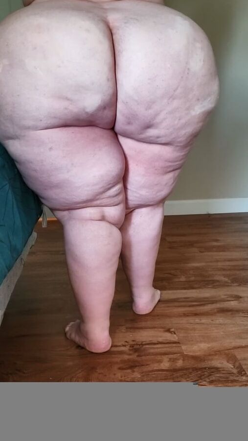 WHITE BBW WORLD PT.