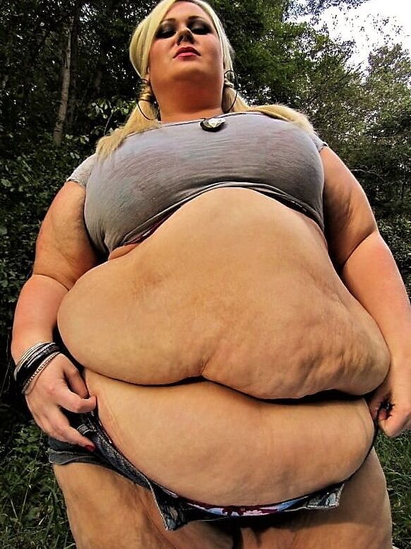 Ssbbw who doesn&;t love mountain climbing??