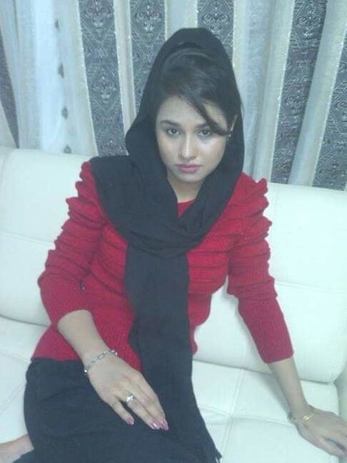 Kurdish woman awesome boobs (arabian)