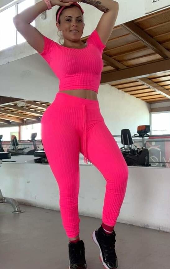 Sara rojo