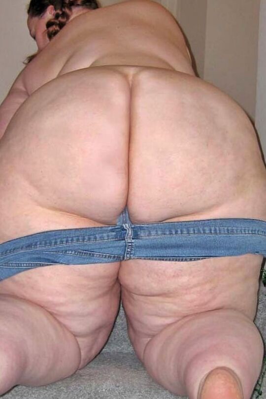 HUGE BOOTY