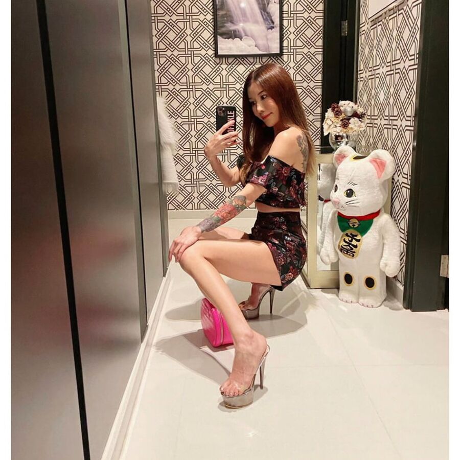More Asian Milfs in Heels