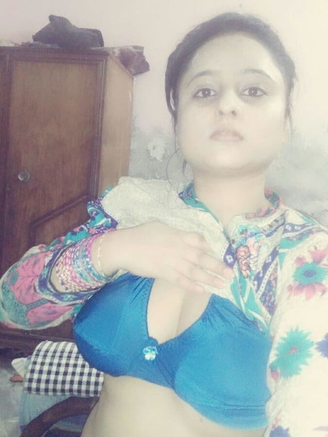 Sexy Bijal
