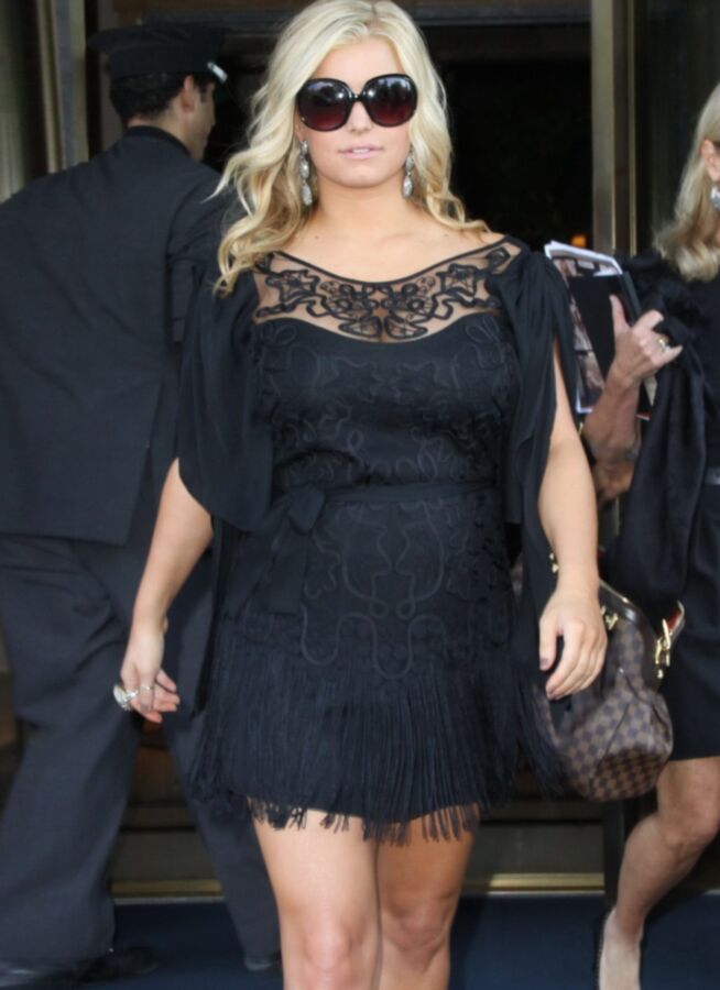 Jessica Simpson Sexy feet
