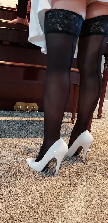 LEGS