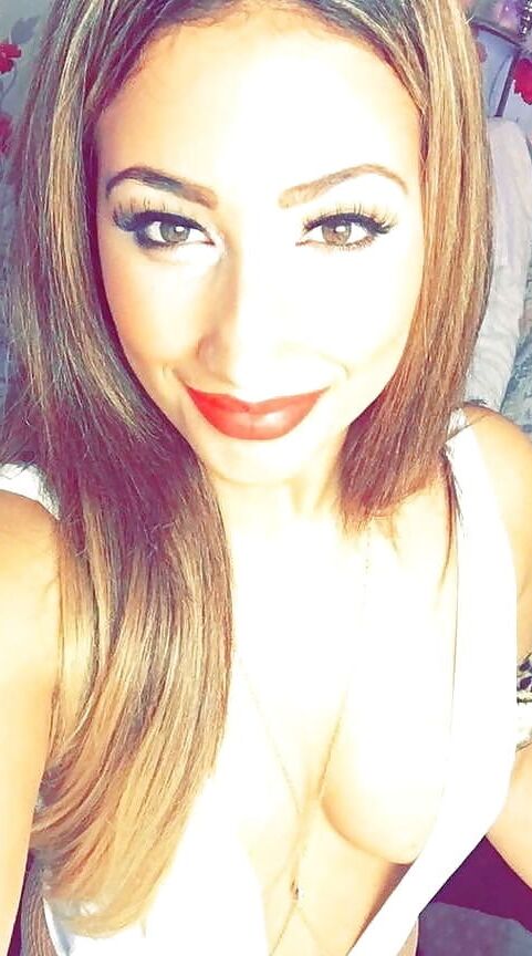Gorgeous Mixed Race Babe: Michelle