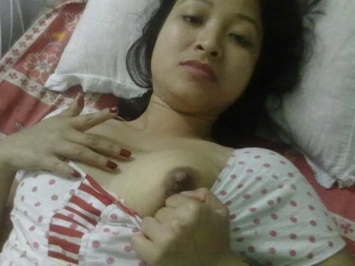 Finally I fuck my home town aunt in her room