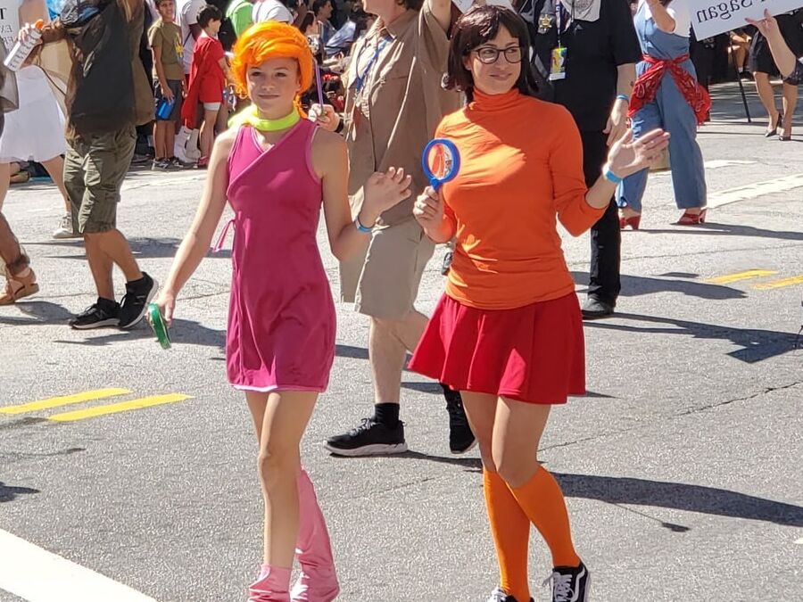 A couple of Dragon Con cuties