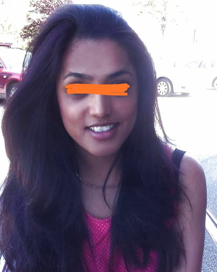A cuck husband wanted me to expose his slut Wife Preethi()