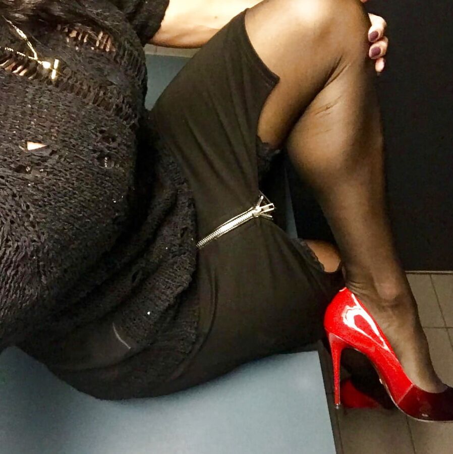 LEGS