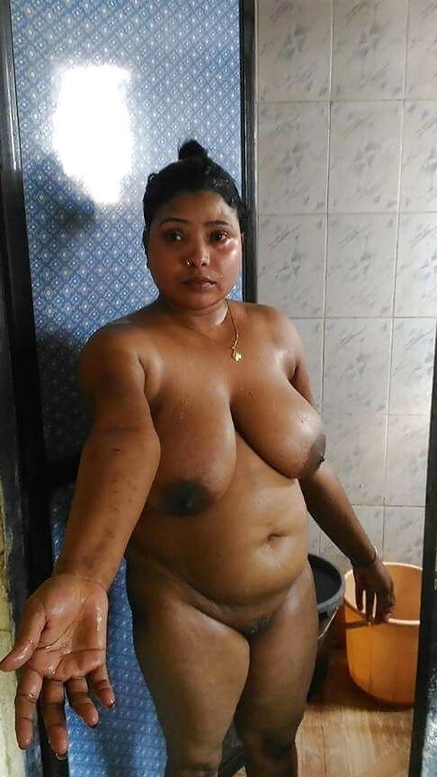 Indian mature big gand and pussy