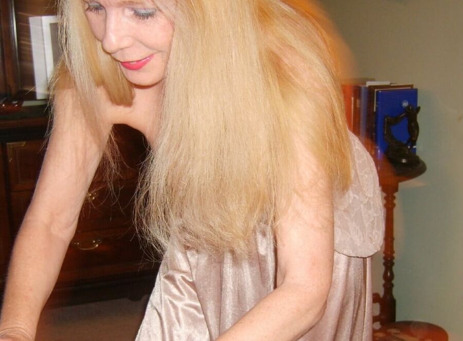 Another web find, wife D