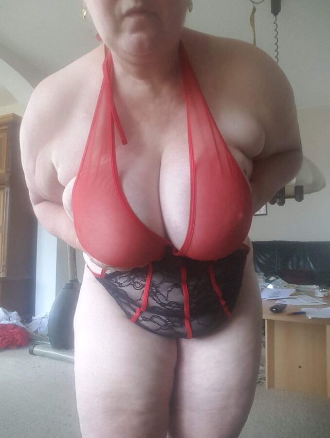 GRANNYS MILFS TITTS BIG TITTS