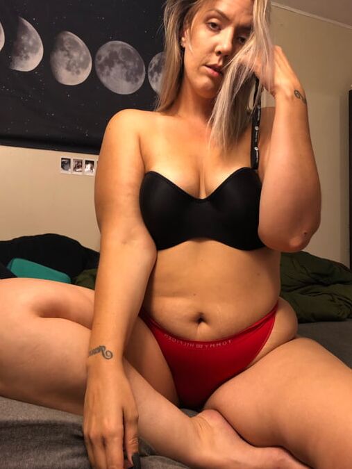 Julie Johnson Cellulite ass thigh GODESS Teasing