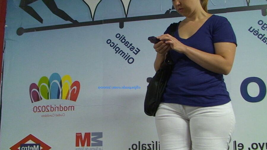 delicious spanish PAWG in tight jeans