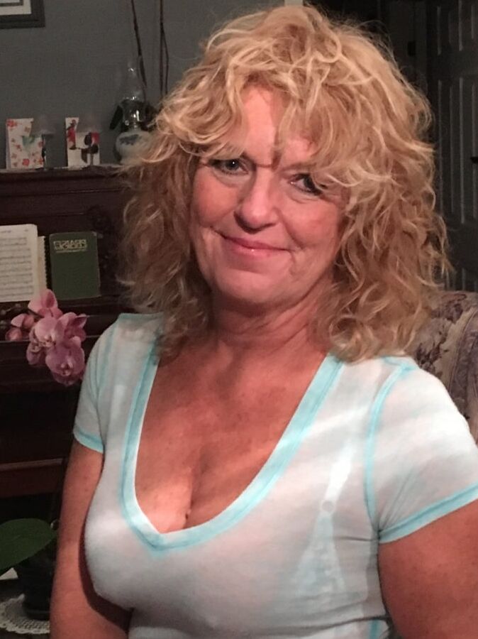 Tops to show off my Breasts