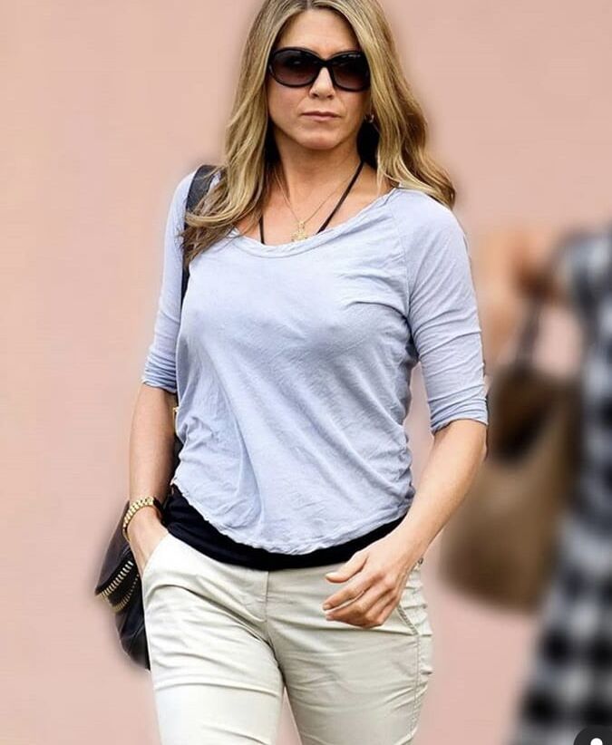 Braless Tits