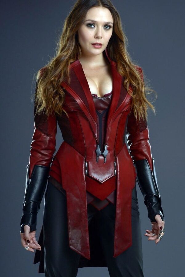 Elizabeth Olsen hot