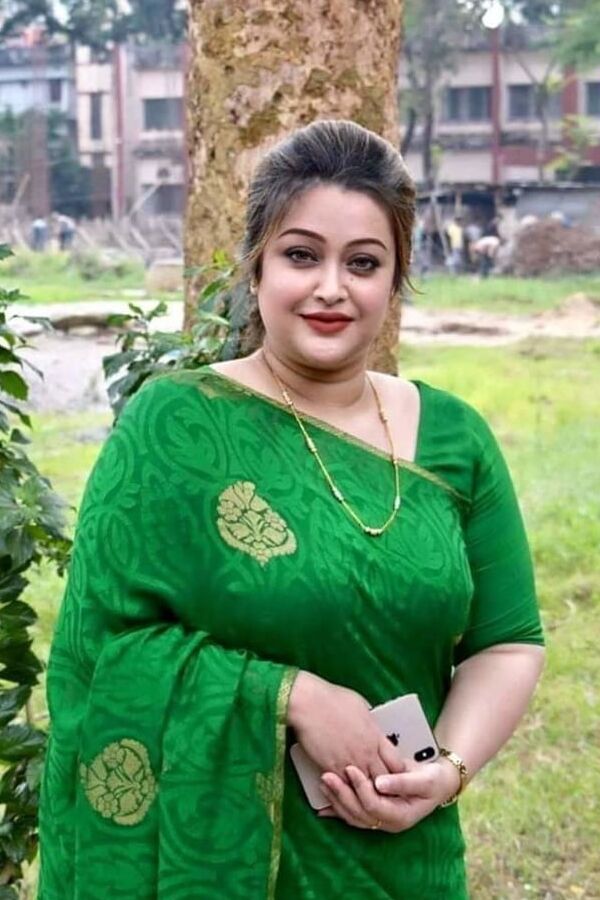 Busty desi Milf