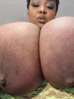 Zariah June