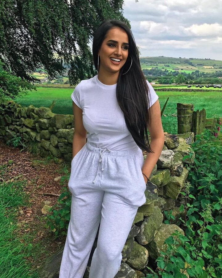 Hot Pakistani Sexy Women Paki