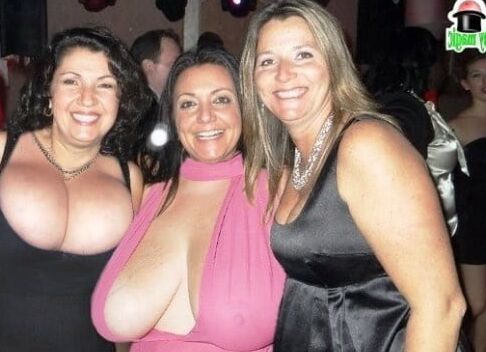 Milfs in groups