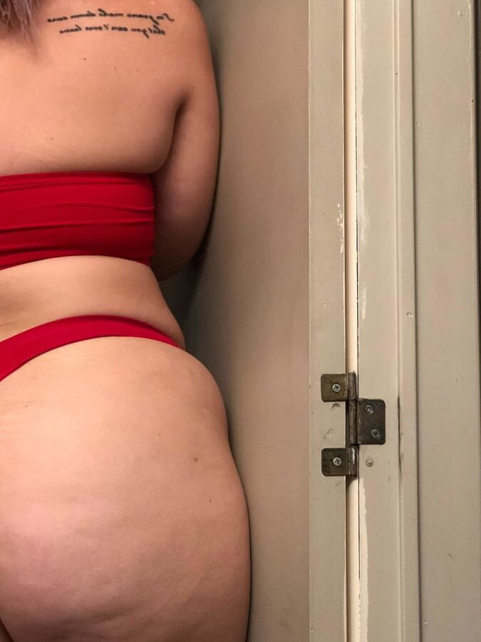 Julie Johnson Cellulite ass thigh GODESS Teasing