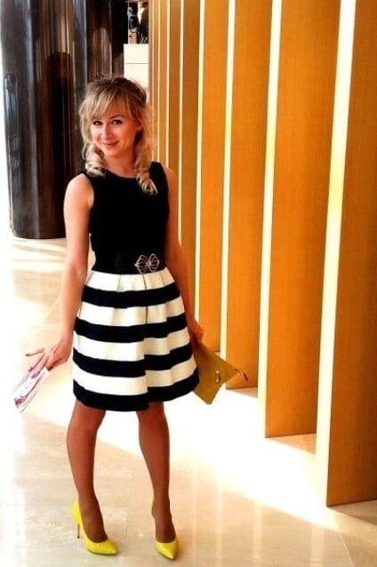 Heels, pantyhose and legs of ex-GF