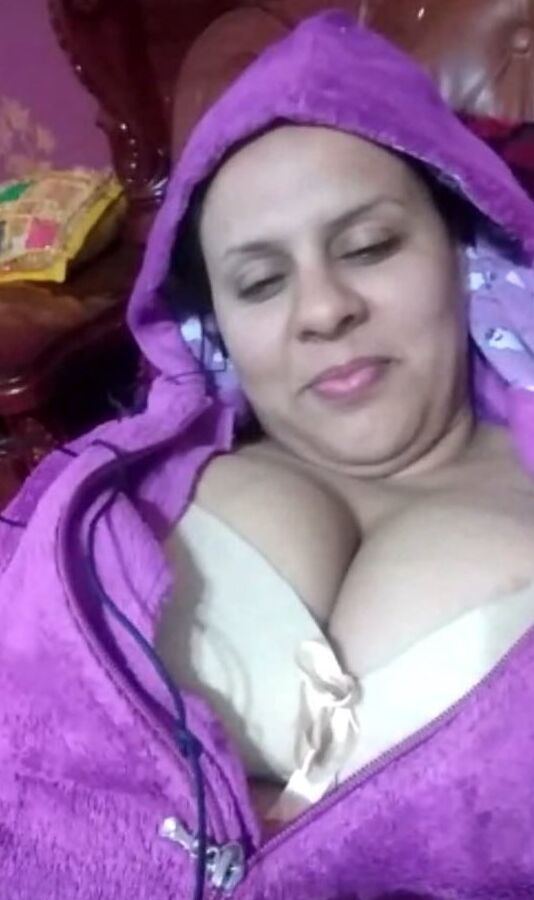 egyption big boobs