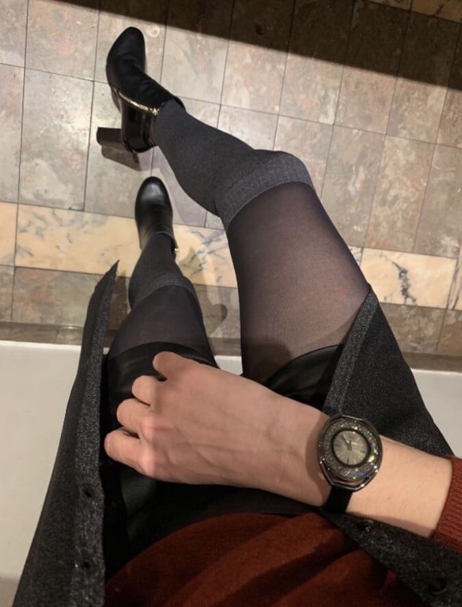 Todays Wank Target..Bangin Nylon Pussy Babe With Sexy Tongue