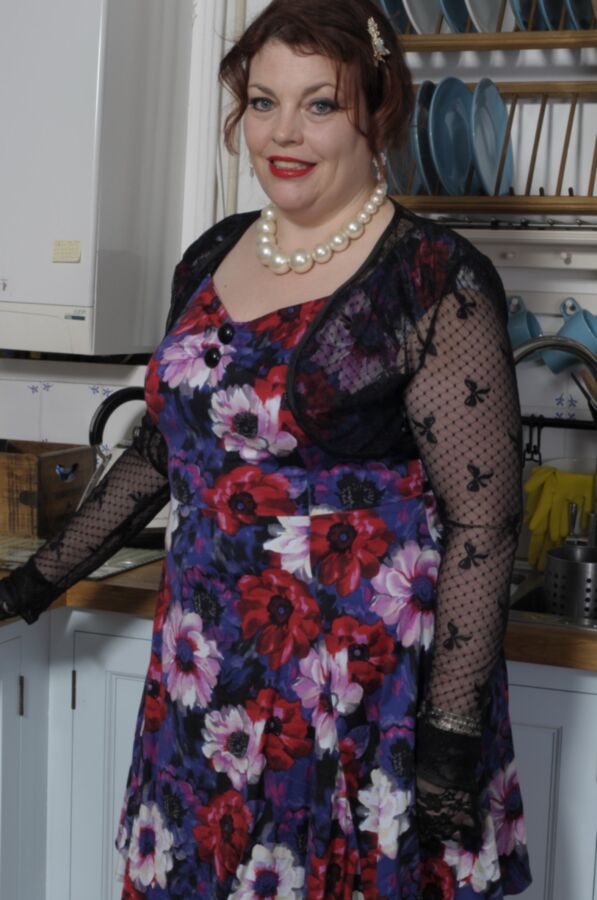 Galley : Young British Chubby