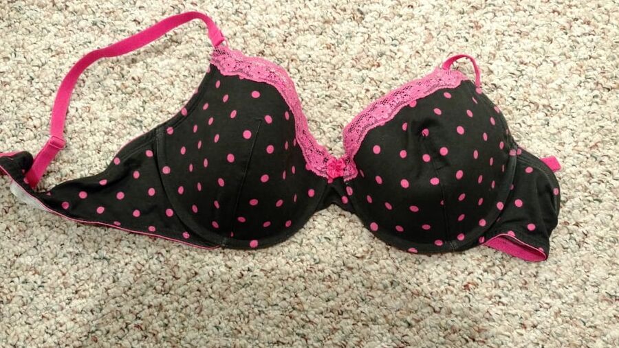 Wife&;s Cute Bras