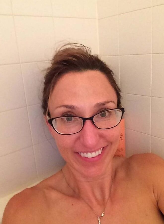 Amateur Milf This Firm Body Librarian From Chicago