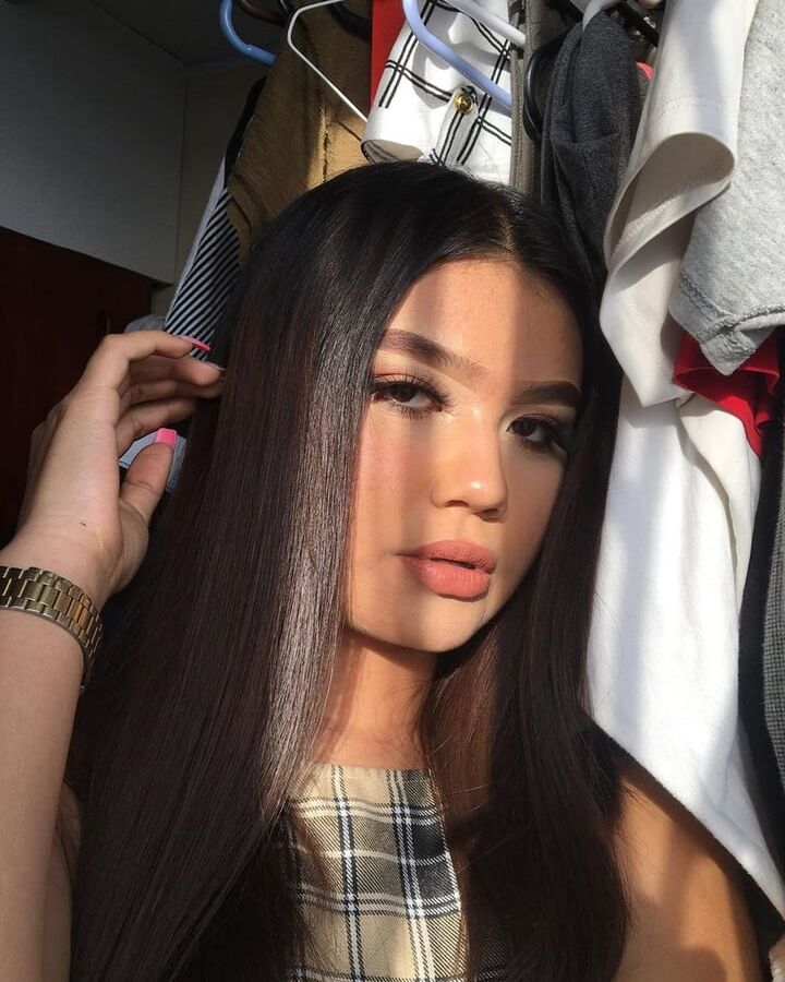 beautiful faces (latinas, indian)