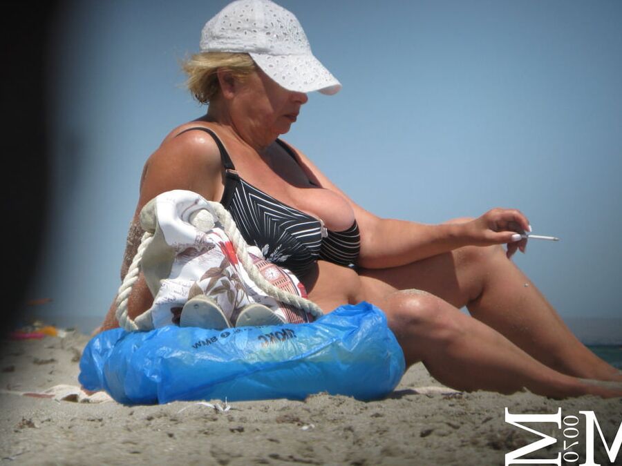 Huge Tits Milfs And Grannies