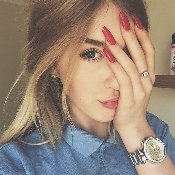 Chicks hot nails